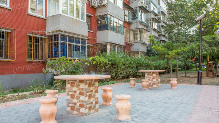 西井小区外景图