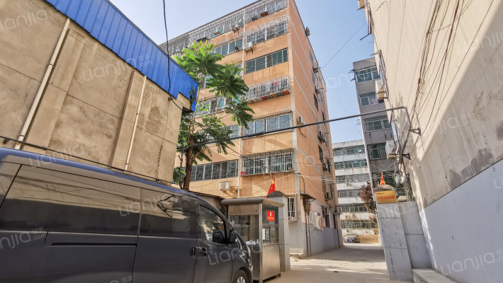 房管小区3号楼外景图