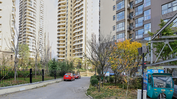 皇冠国际外景图