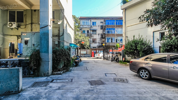 望湖公寓外景图