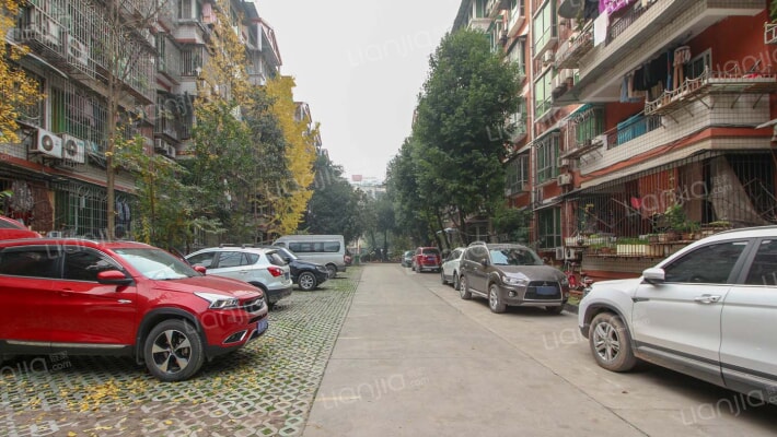 大江滨江花园外景图