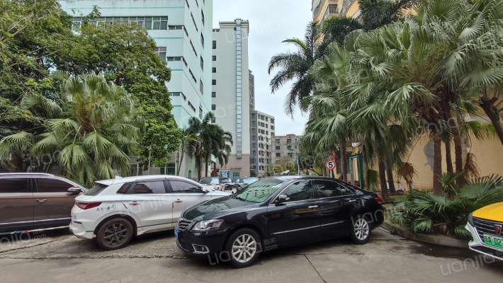 海口市妇幼保健院宿舍楼外景图