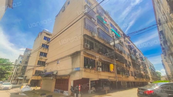 财税宿舍外景图