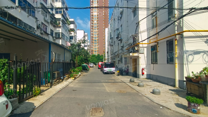 地质八队家属院外景图