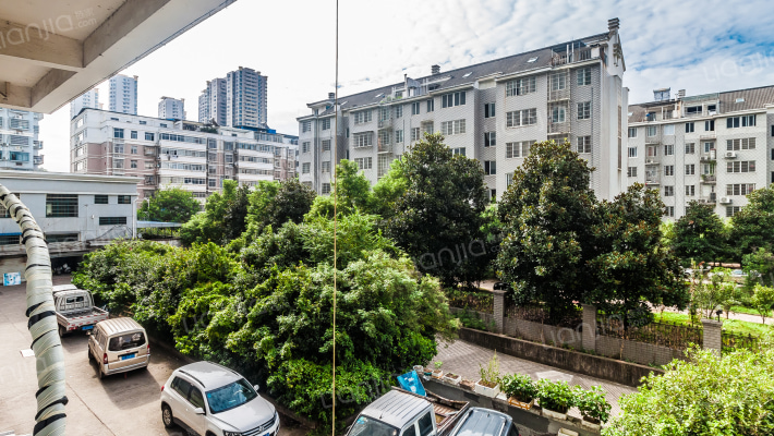 越都公寓外景图