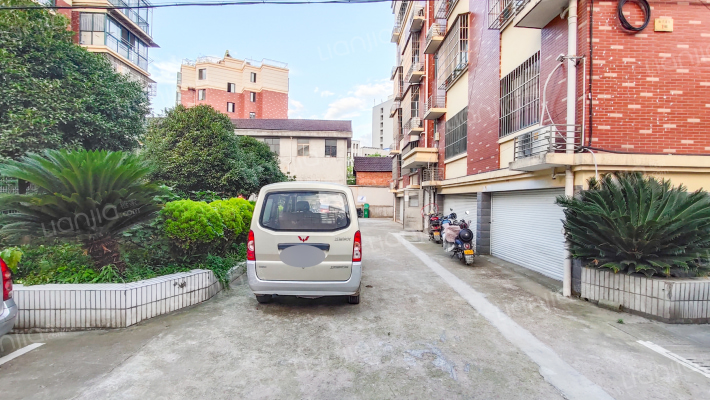 振兴路555号外景图