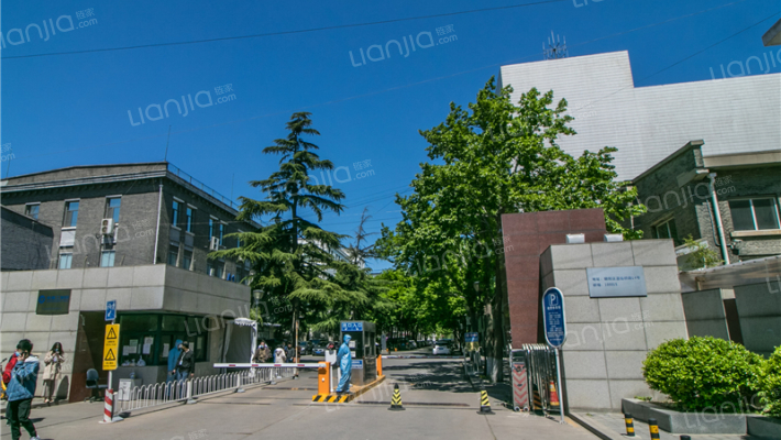 兆维工业园外景图