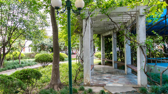 东怡花苑外景图