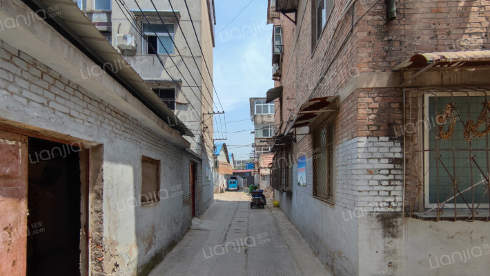 蔡屯西街外景图