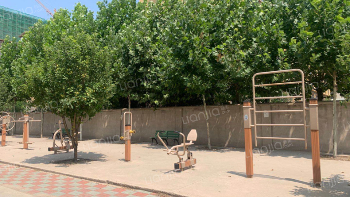 福东西里外景图