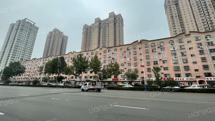 晨光花苑路南外景图