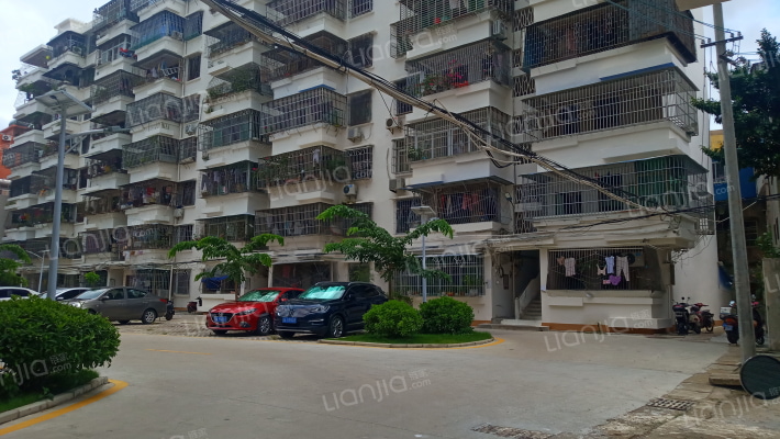 海南日报报业集团宿舍外景图