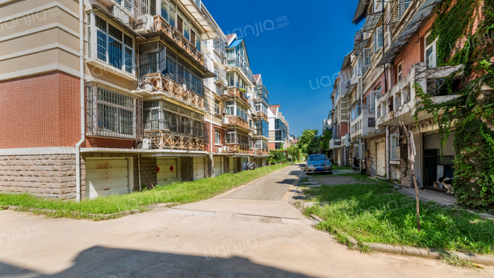 一栋洋房外景图