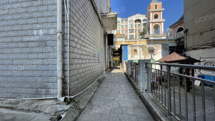 步行街艳山路29号外景图