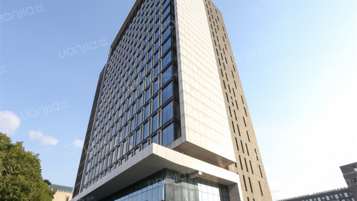 苏豪国际广场外景图