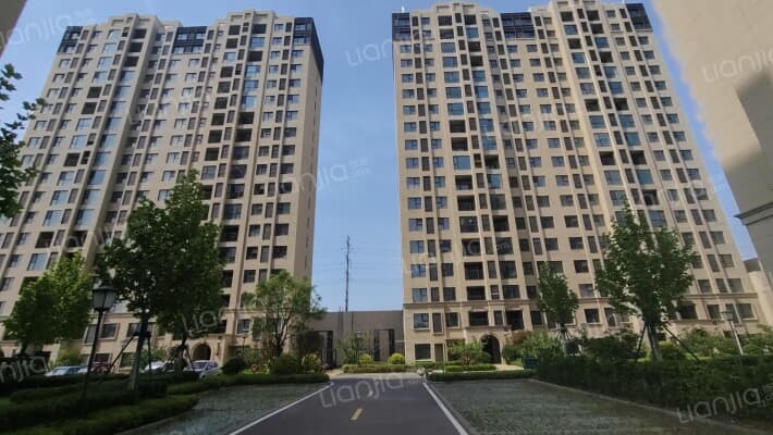 新城悦隽公园里外景图