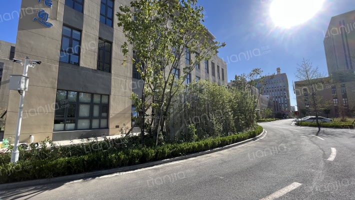 恒泽产业园外景图