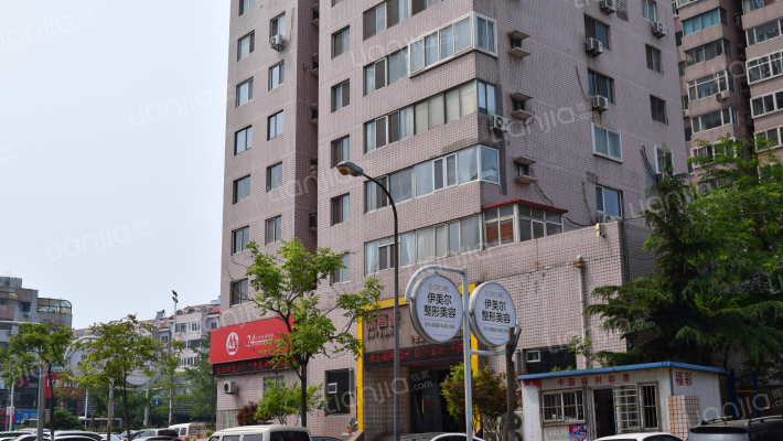 政法公寓一期外景图