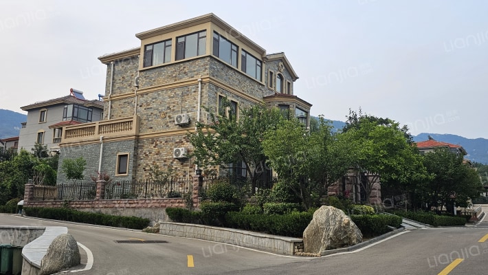 泰山御苑外景图