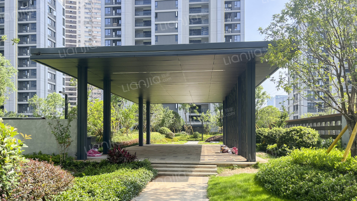 怡河佳苑外景图