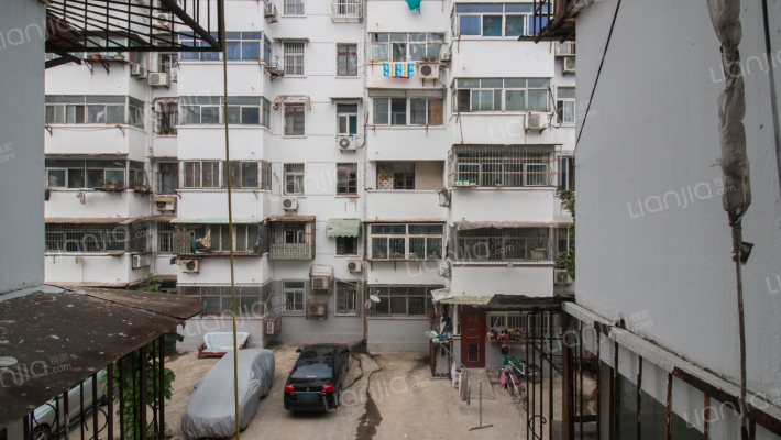 亚东小区外景图