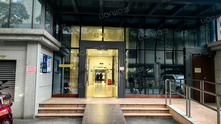 广基怡兴商贸广场外景图