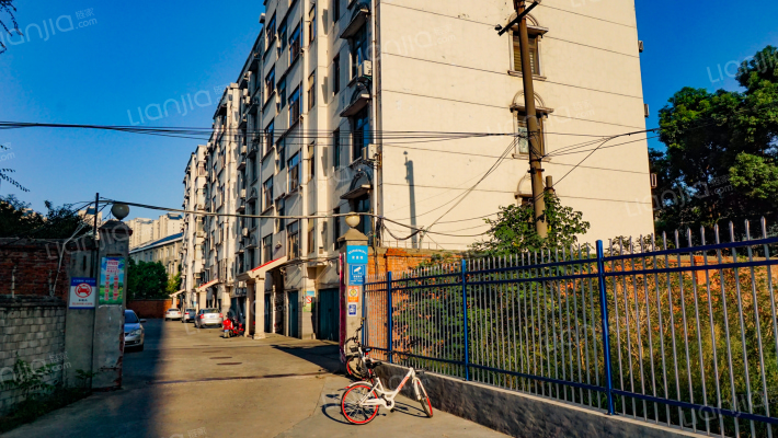 襄阳市固体废弃物处置中心家属院外景图