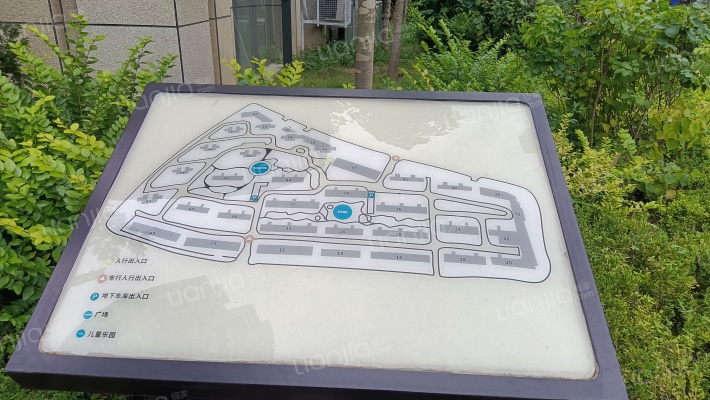 中港路花园外景图