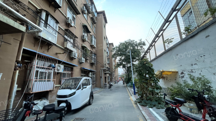 劳动路2号院外景图