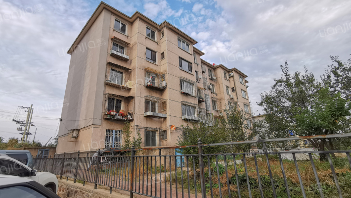 监狱家属楼外景图