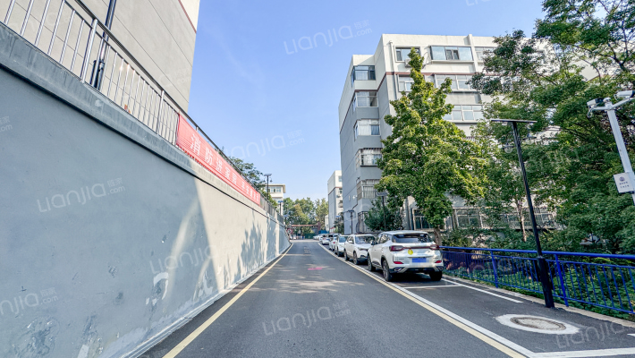 电业局宿舍外景图