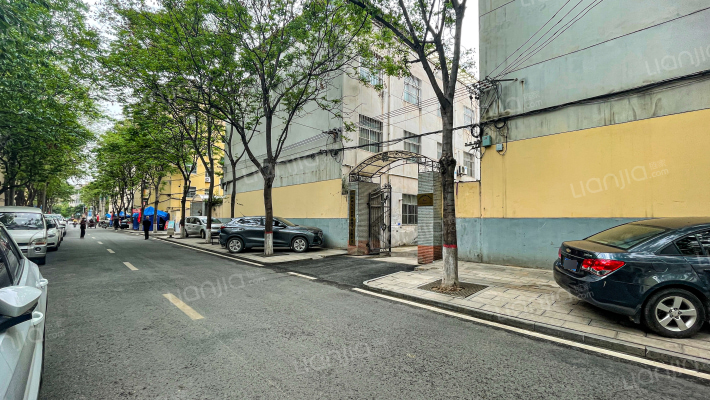 解放小区外景图