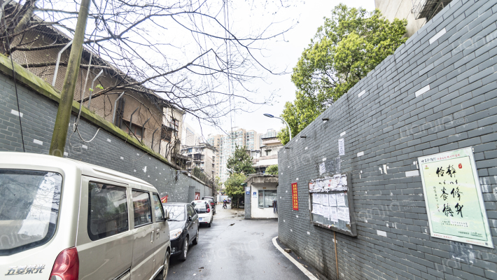 自然公寓外景图