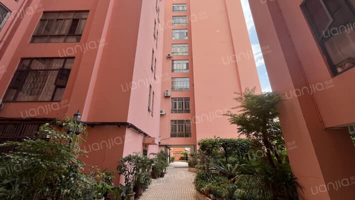 鸿运都市别墅外景图