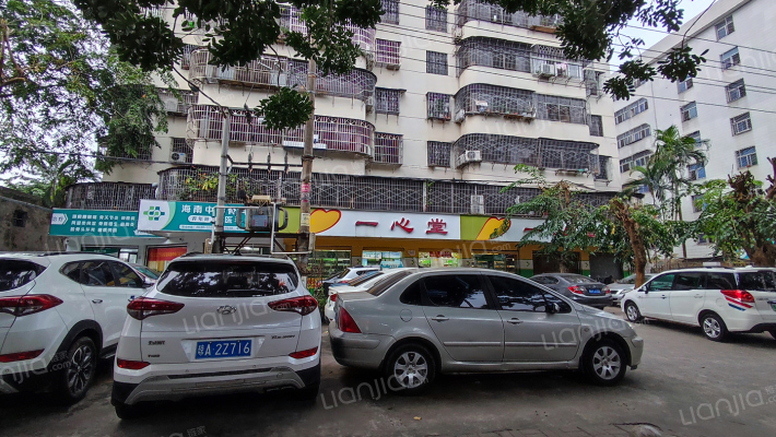 市工商银行青年路宿舍外景图