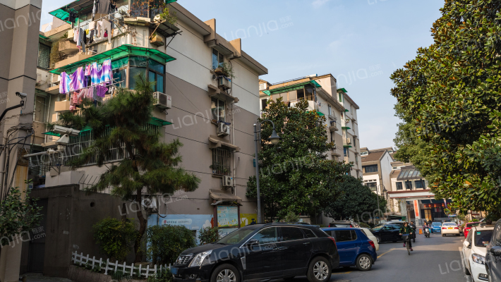 过军桥河下外景图