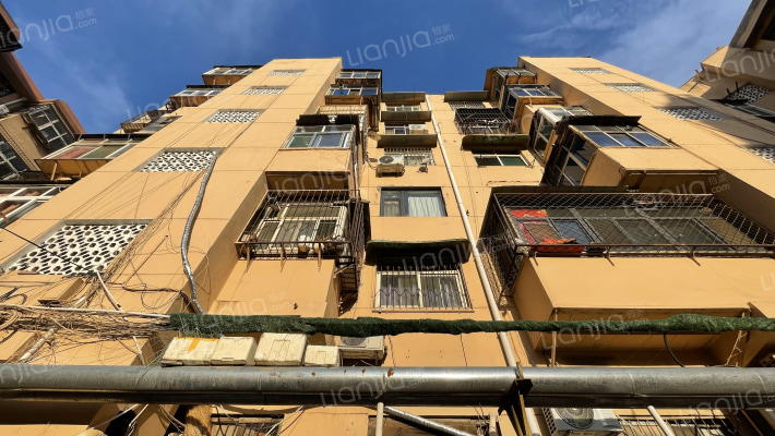 浴新南大街133号院外景图