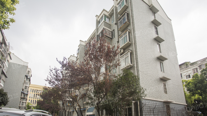 合瓦路183号外景图