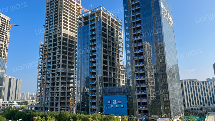 源创中心西区外景图