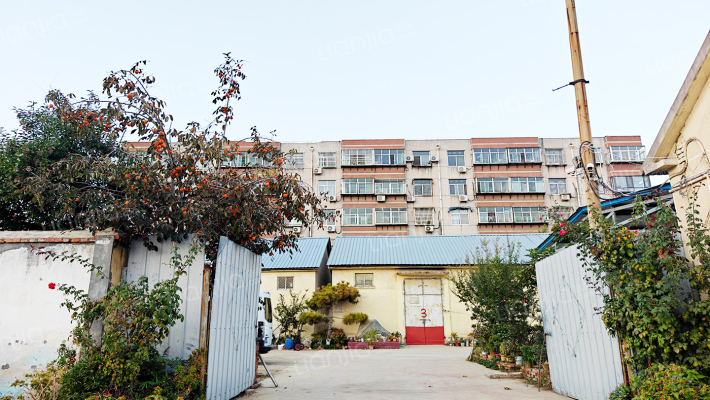 上高粮所宿舍外景图