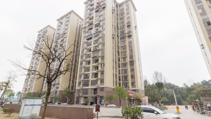 金富北城外景图