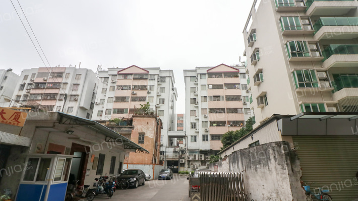 西环路裕兴大厦外景图