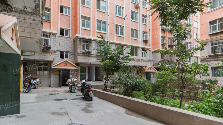 罗马世家小区外景图