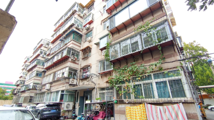 英雄山路52号外景图