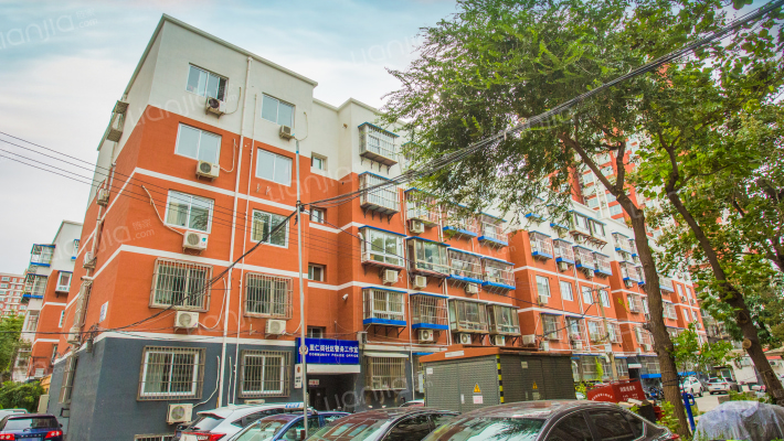 里仁街6号院外景图