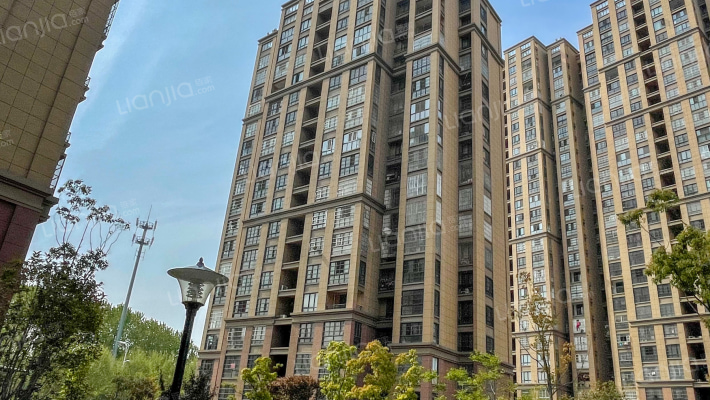 临商滨水城外景图