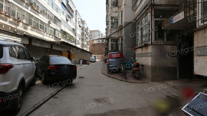 盘龍苑小区外景图