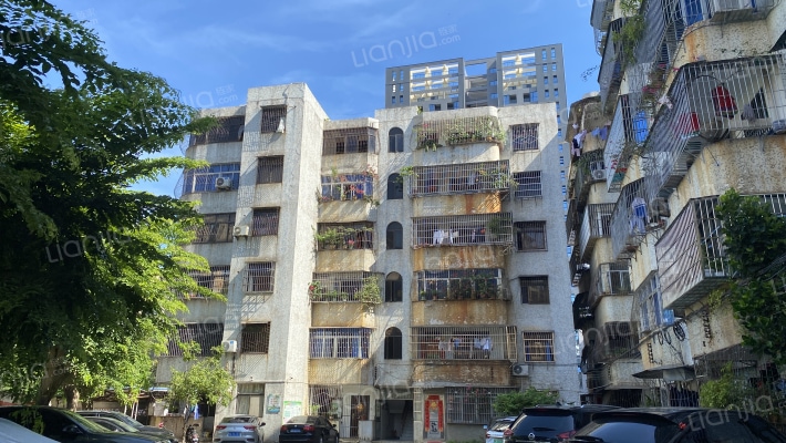 海口市纪委监察局宿舍外景图