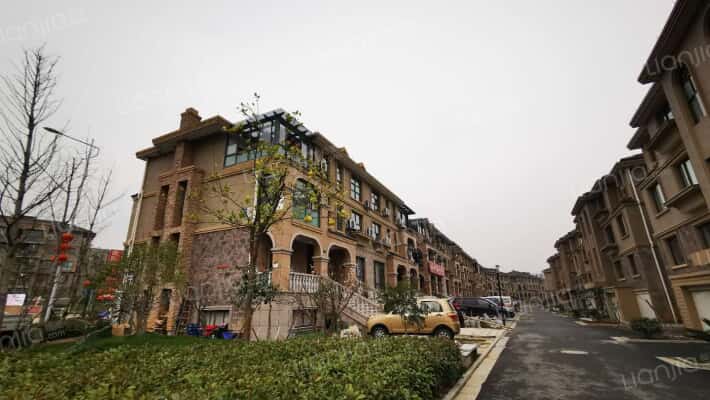 梓树花苑外景图