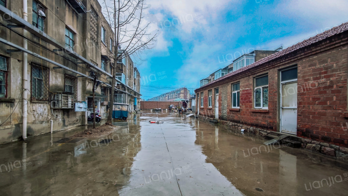 气象局宿舍外景图